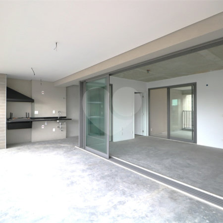 Apartamento à venda com 3 suítes em Moema, São Paulo, SP