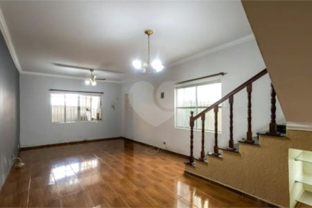 Casa à venda com 5 quartos, sendo 1 suíte, em Vila Rosália, Guarulhos, SP