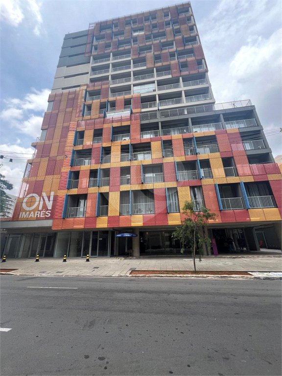 STUDIO 21,68M² TOTALMENE IMOBILIADO AO LADO DO SHOPPING IBIRAPUERA