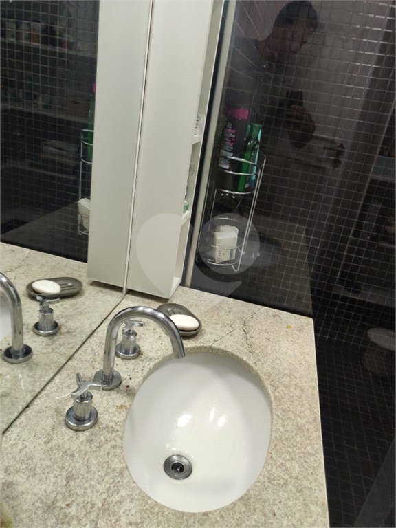 Apartamento à venda com 3 quartos, sendo 2 suítes, em Jardim Paulista, São Paulo, SP