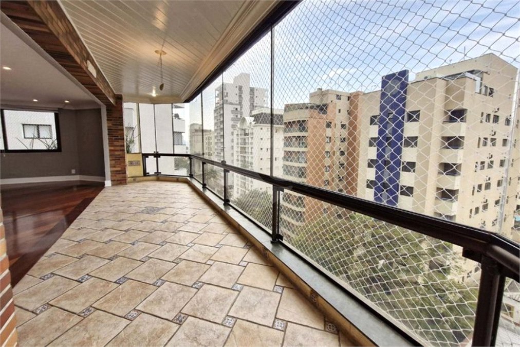 Apartamento à venda com 4 quartos, sendo 3 suítes, em Brooklin, São Paulo, SP