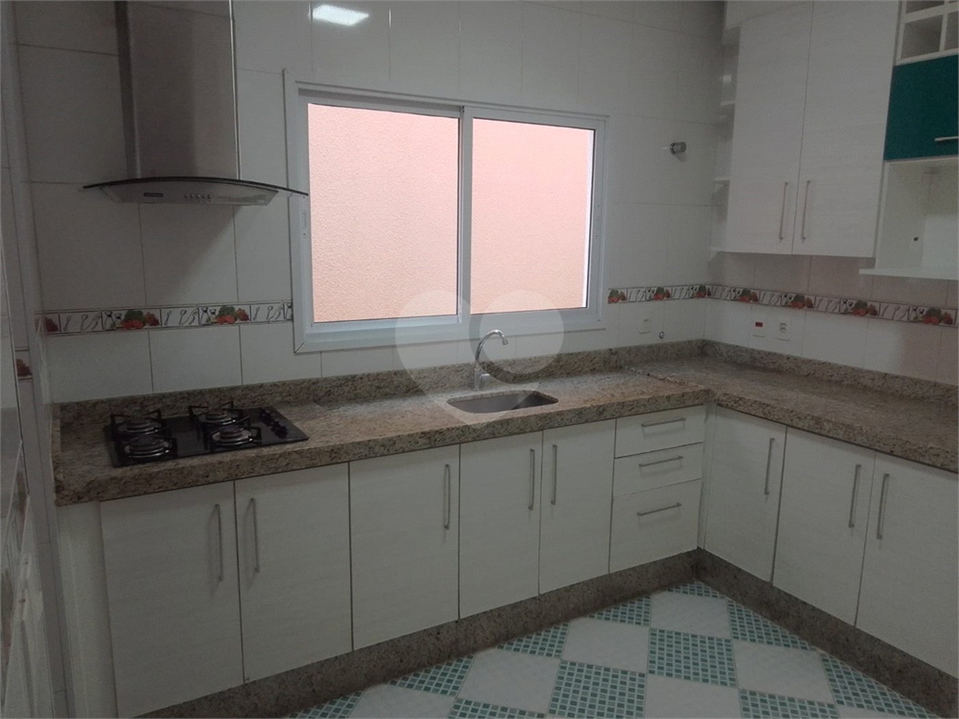Condomínio à venda com 4 quartos, sendo 2 suítes, em Wanel Ville, Sorocaba, SP