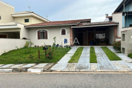 Casa em condomínio à venda com 3 quartos, sendo 1 suíte, em Jardim Ibiti do Paço, Sorocaba, SP