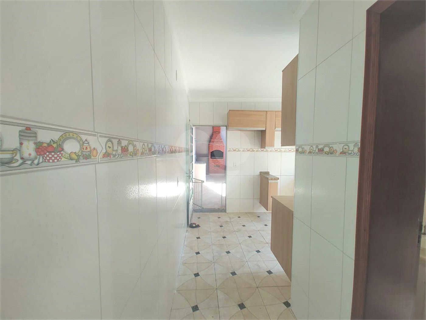 Sobrado à venda com 4 quartos, sendo 1 suíte, em Jardim Regina, São Paulo, SP