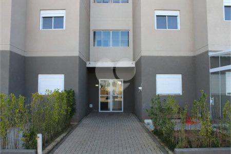 Apartamento à venda com 2 quartos, sendo 1 suíte, em Bairro do Cambará, São Roque, SP