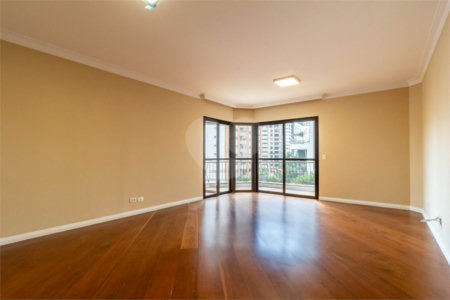 Apartamento à venda com 3 quartos, sendo 1 suíte, em Brooklin, São Paulo, SP