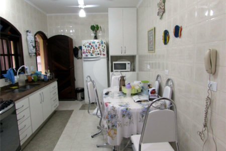 Casa à venda com 4 quartos, sendo 2 suítes, em Jardim Paulista, Atibaia, SP