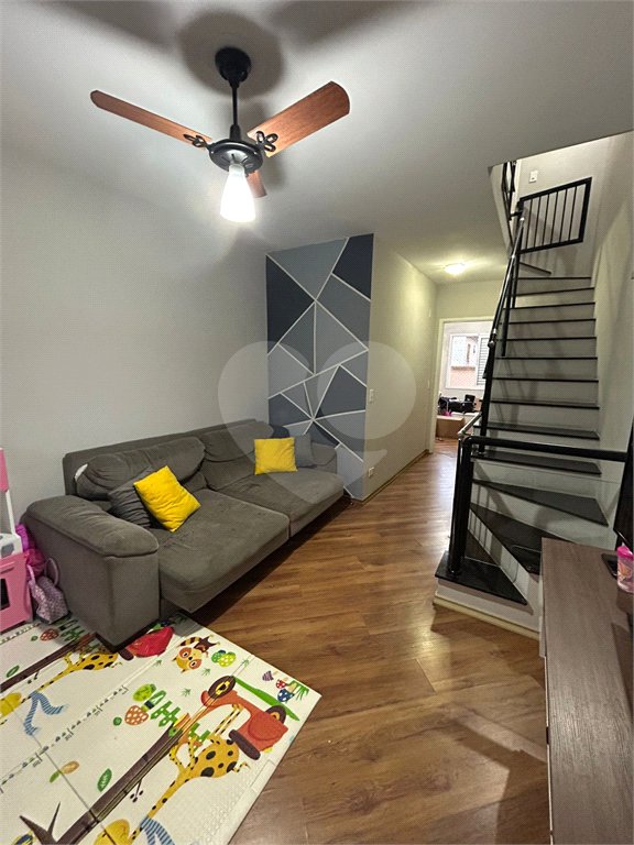 Casa à venda com 3 quartos, sendo 1 suíte, no condomínio Residencial Villa Felicitá Ii, São Paulo - SP