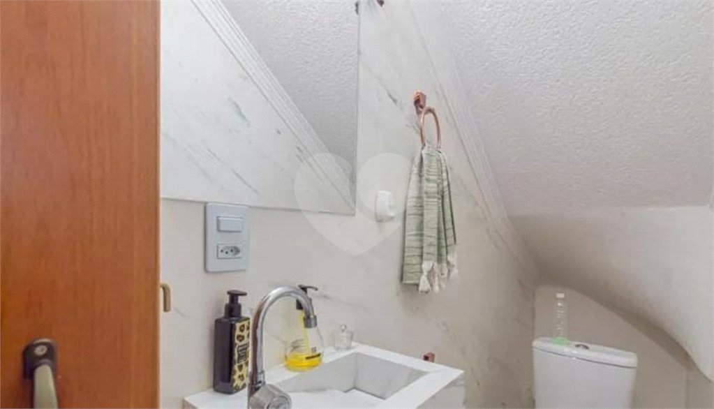 Casa à venda com 2 suítes no condomínio Residencial Flor de Lis, São Paulo - SP