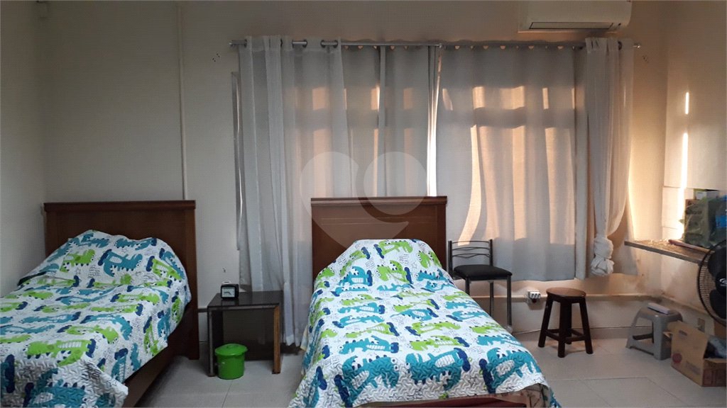 Casa à venda com 7 quartos, sendo 1 suíte,  em Vila Nova Cachoeirinha, São Paulo, SP