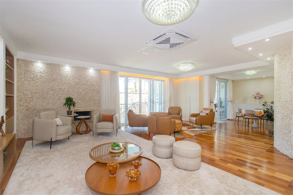 Casa à venda com 4 suítes no condomínio Conde D Eu, São Paulo - SP