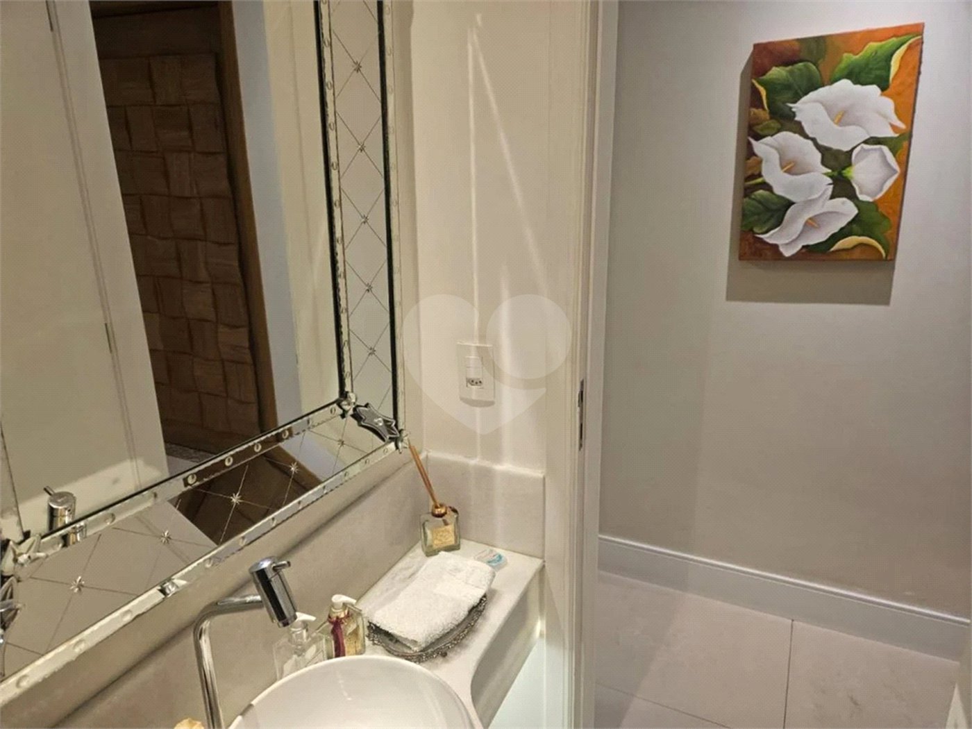 Sobrado à venda com 4 quartos, sendo 2 suítes, em Brooklin Paulista, São Paulo, SP