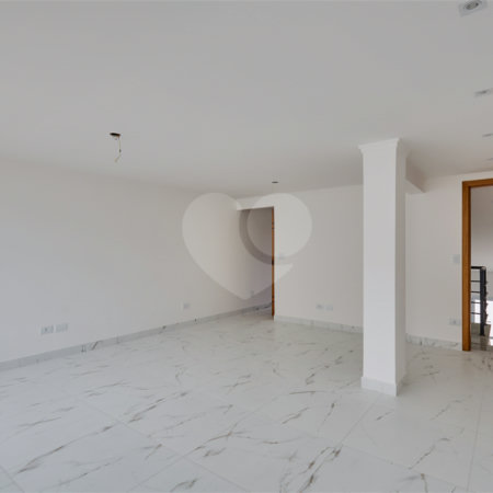 Sobrado à venda com 2 quartos, sendo 1 suíte,  em Jardim Prudência, São Paulo, SP