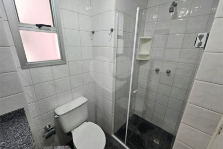 Apartamento à venda com 3 quartos, sendo 1 suíte, em Vila Gumercindo, São Paulo, SP