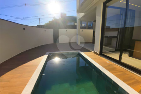 Casa à venda com 3 suítes no condomínio Terras de São Francisco, Sorocaba - SP