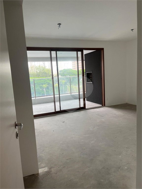 Apartamento à venda com 3 quartos, sendo 1 suíte, em Brooklin Novo, São Paulo, SP