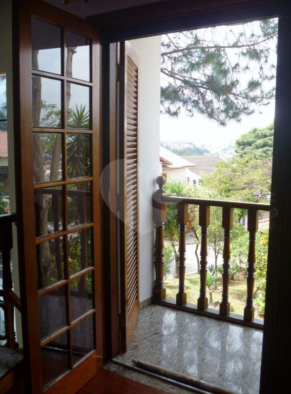 Sobrado à venda com 4 suítes em Tremembé, São Paulo, SP