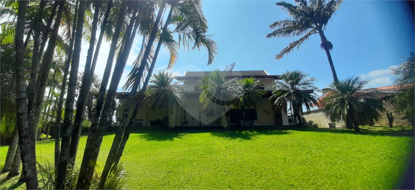 Casa à venda com 4 suítes no condomínio Parque Imperial da Cantareira, Mairiporã - SP
