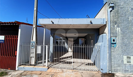 Casa à venda com 2 quartos em Jardim Itália, Itapetininga, SP