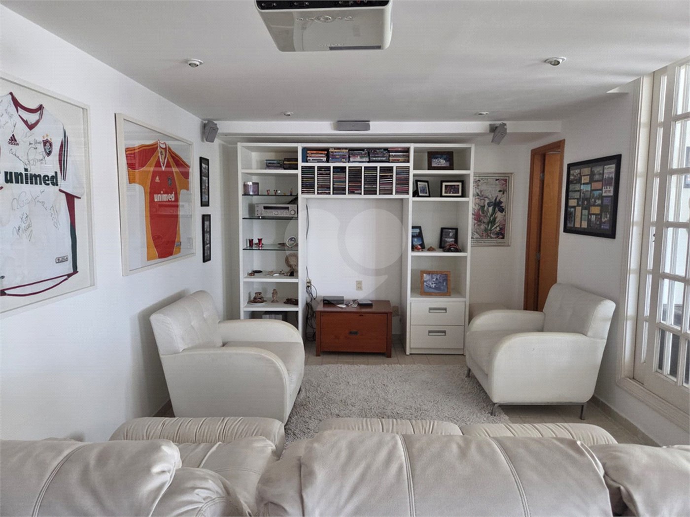 Cobertura à venda com 3 quartos, sendo 1 suíte, em Cidade São Francisco, São Paulo, SP