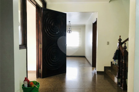 Sobrado à venda com 4 quartos, sendo 1 suíte, em Santana, São Paulo, SP