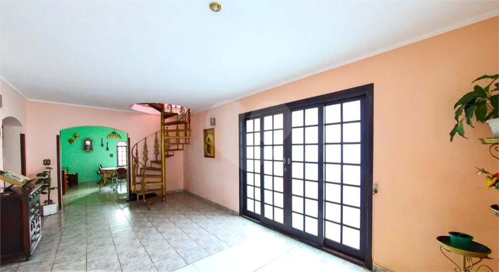 Sobrado à venda com 5 quartos, sendo 2 suítes, em Tremembé, São Paulo, SP