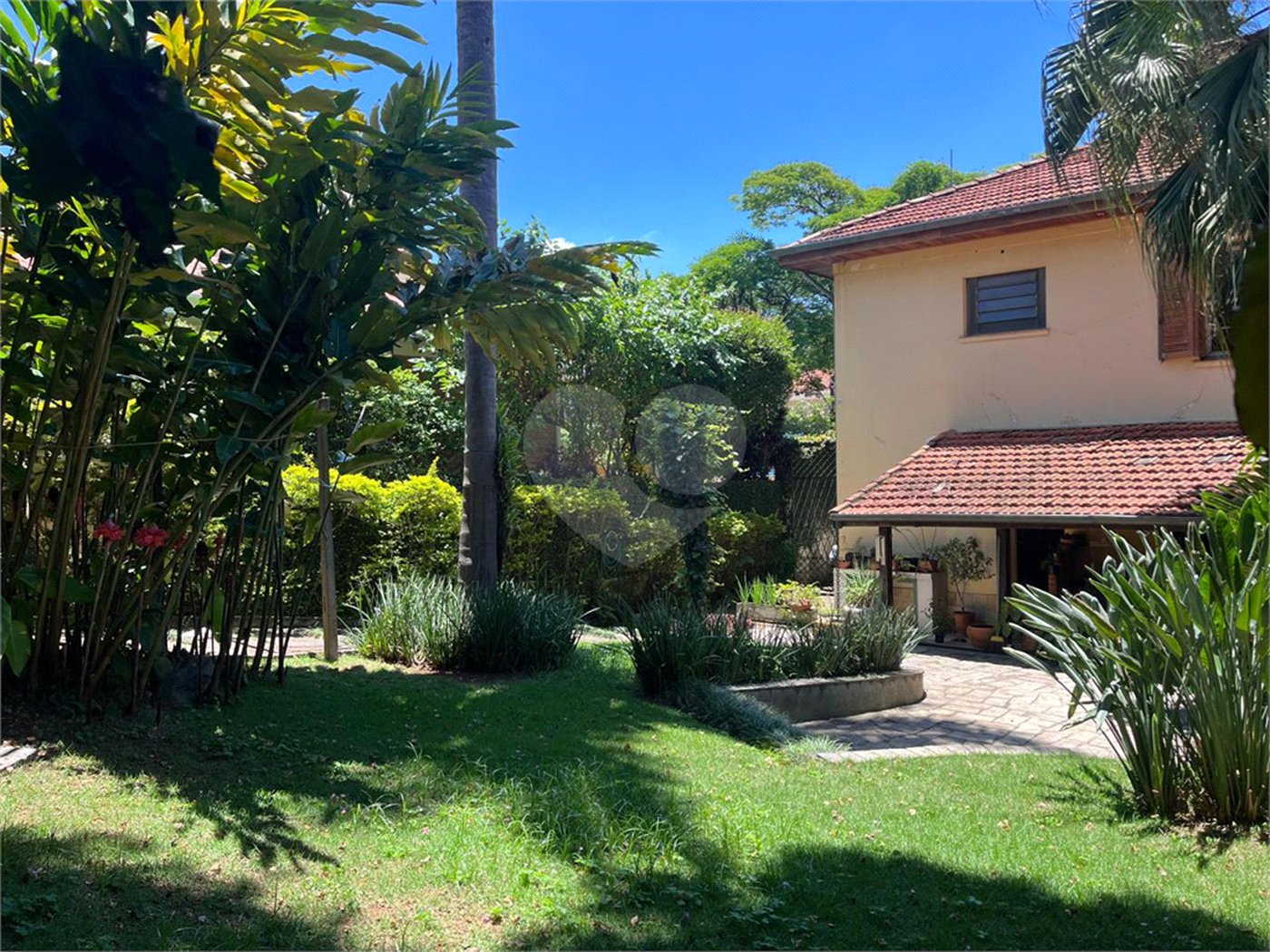 Sobrado à venda com 3 quartos em Jardim Petrópolis, São Paulo, SP