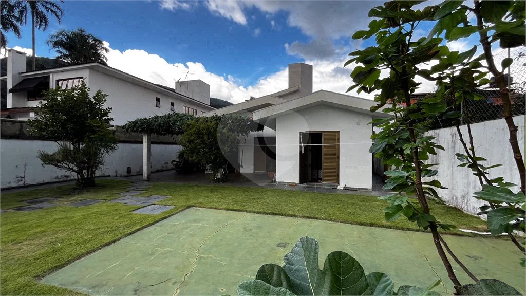 Casa à venda com 3 quartos, sendo 1 suíte, em Jardim Dos Estados, Poços de Caldas - MG