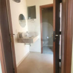 Casa Exclusiva com Pé-Direito Alto e Área Gourmet no Jardim Paraíso