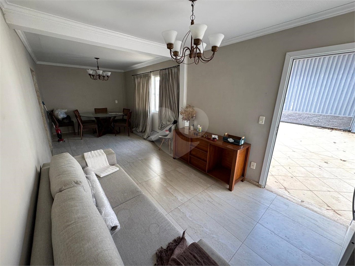 Casa à venda com 4 quartos, sendo 1 suíte, em Jardim das Samambaias, Jundiaí, SP