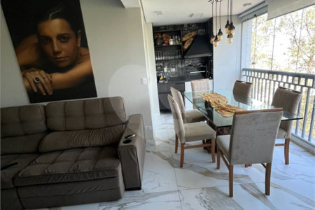 Apartamento à venda com 3 quartos, sendo 1 suíte, em Campo Grande, São Paulo, SP