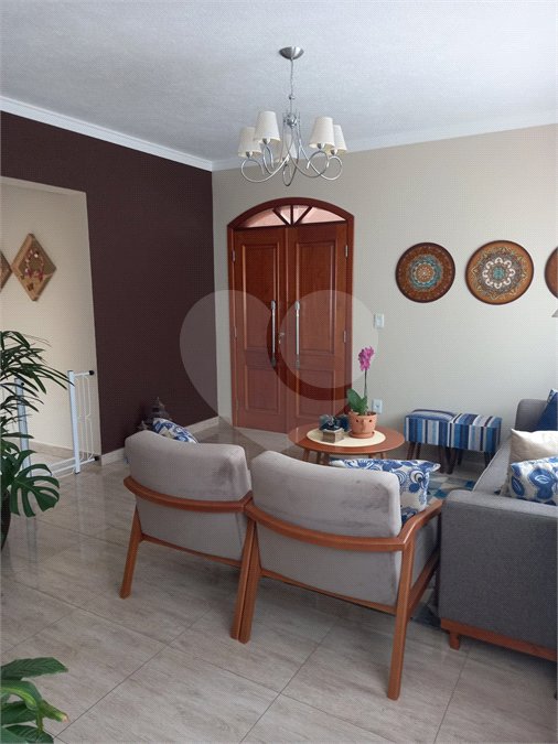Casa à venda com 3 quartos, sendo 1 suíte, em Bosque, Vinhedo, SP
