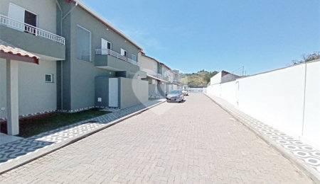 Casa de Vila à venda com 3 suítes em João Xxiii, Vinhedo, SP