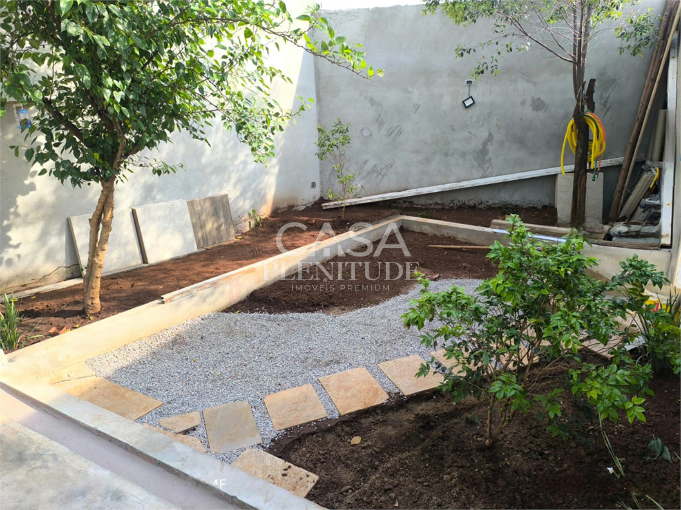 Casa Térrea à venda com 3 quartos, sendo 1 suíte,  em Jardim Rosália Alcolea, Sorocaba, SP