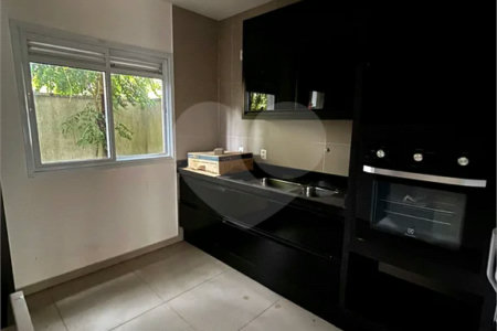 Casa à venda com 2 suítes no condomínio Cântaros da Serra, São Paulo - SP