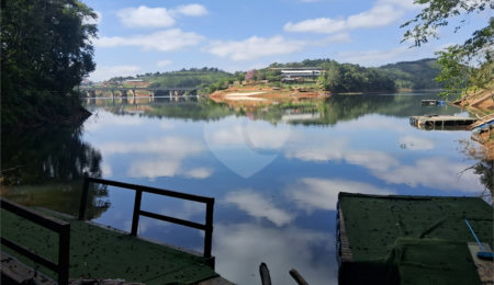 Terreno à venda no Centro, Igaratá, SP