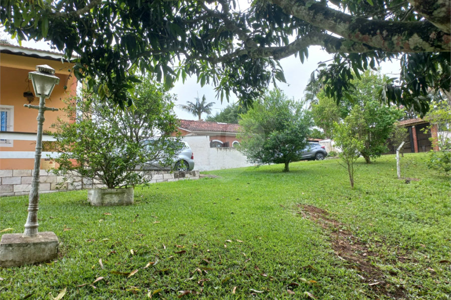 Casa à venda com 4 quartos, sendo 2 suítes, no condomínio Residencial Ypeville, Mairiporã - SP