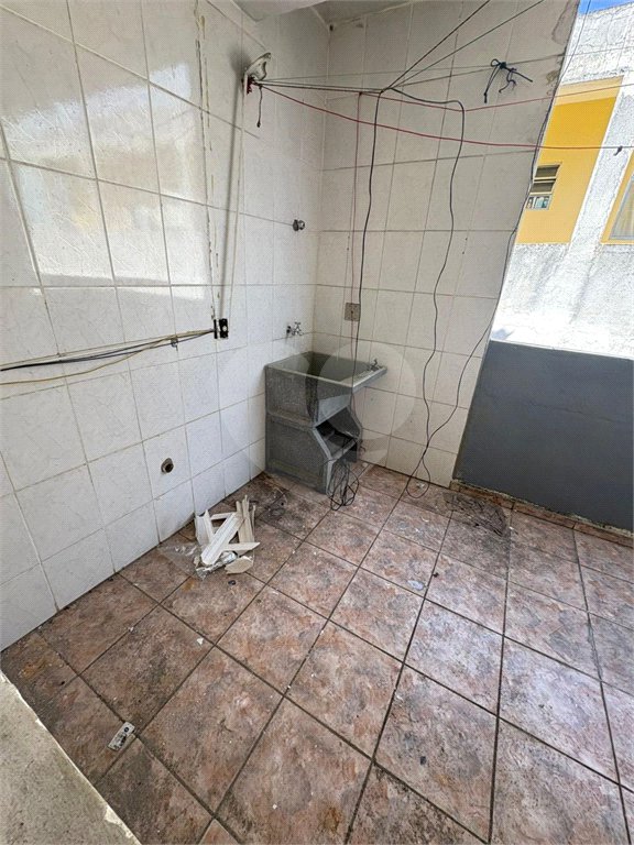 Casa à venda com 4 quartos em Jardim Casa Branca, Suzano, SP
