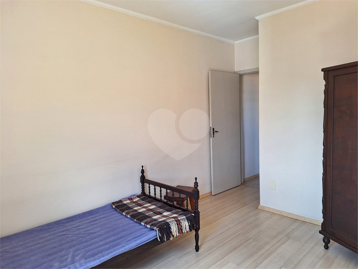 Sobrado à venda com 3 quartos, sendo 1 suíte, em Vila Gustavo, São Paulo, SP
