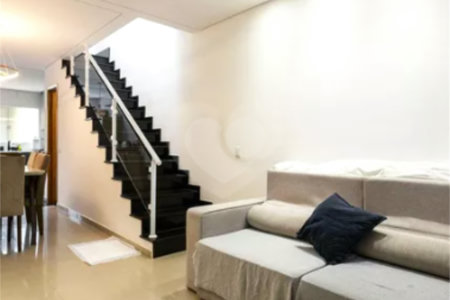 Sobrado à venda com 3 quartos, sendo 1 suíte,  em Campo Grande, São Paulo, SP