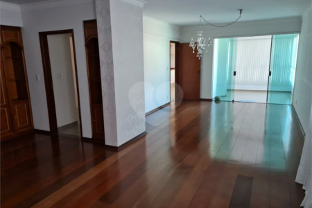 Apartamento à venda com 3 quartos, sendo 1 suíte,  em Vila Angeli, Valinhos, SP