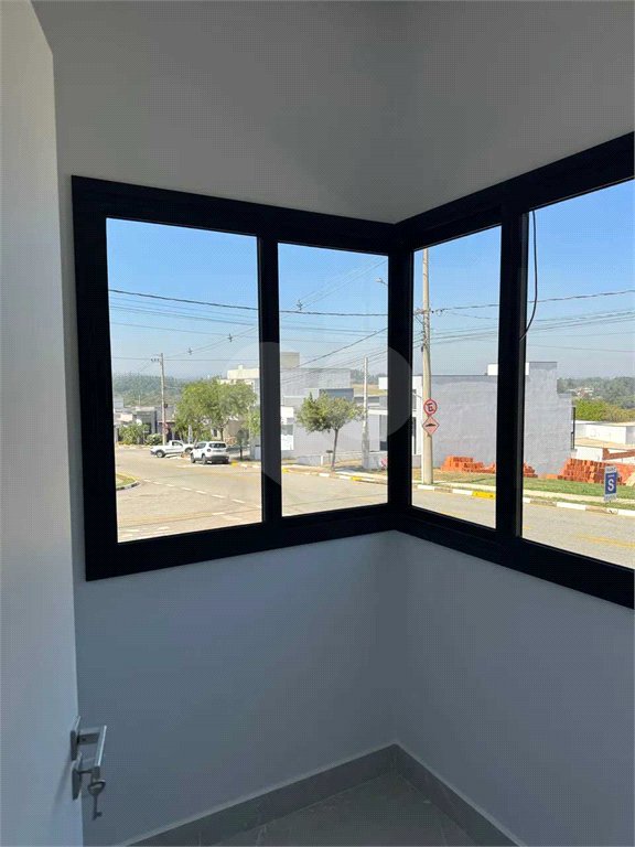 Casa à venda com 3 quartos, sendo 1 suíte,  no condomínio Terras de São Francisco, Sorocaba - SP