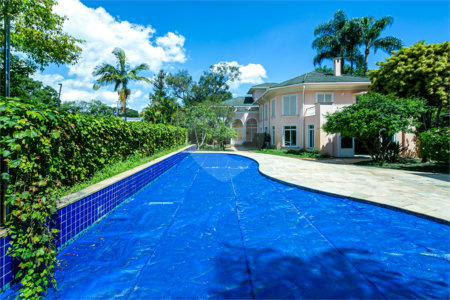 Sobrado à venda ou para alugar com 5 suítes em Alto da Boa Vista, São Paulo, SP