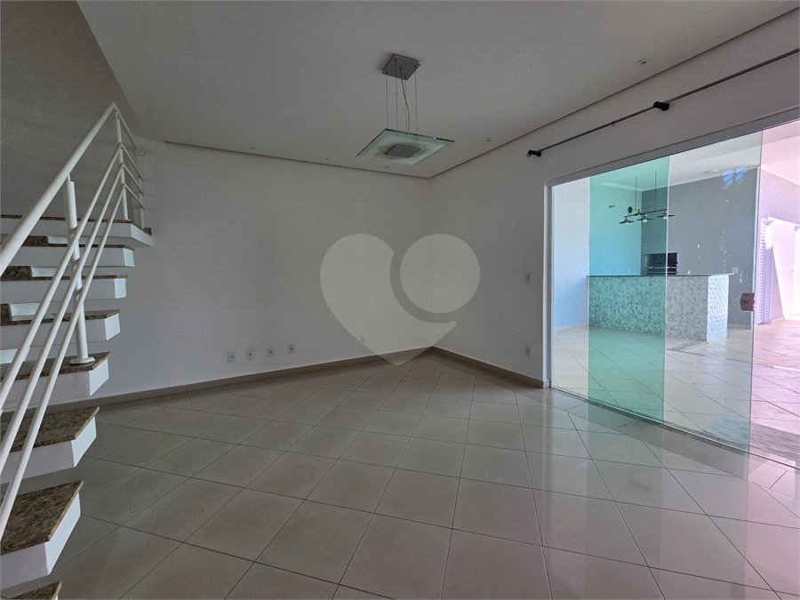 Casa para alugar com 3 suítes no condomínio Residencial Villa dos Inglezes, Sorocaba - SP