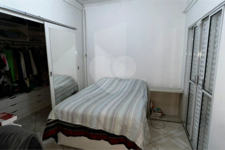 Sobrado à venda com 3 quartos em Cidade Kemel, São Paulo, SP