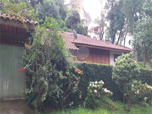 Casa à venda com 4 suítes no condomínio Alpes da Cantareira, Mairiporã - SP
