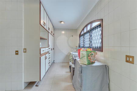 Casa Térrea à venda com 4 quartos, sendo 1 suíte, em Jardim Prudência, São Paulo, SP