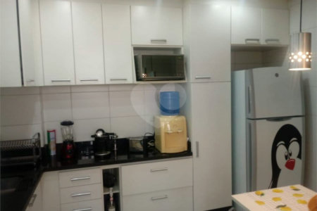 Apartamento à venda com 3 quartos, sendo 1 suíte, no Centro, Poá, SP