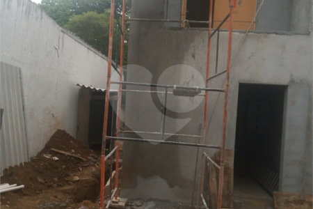 Casa à venda com 5 quartos, sendo 3 suítes, em Jardim Novo Mundo, São Paulo, SP