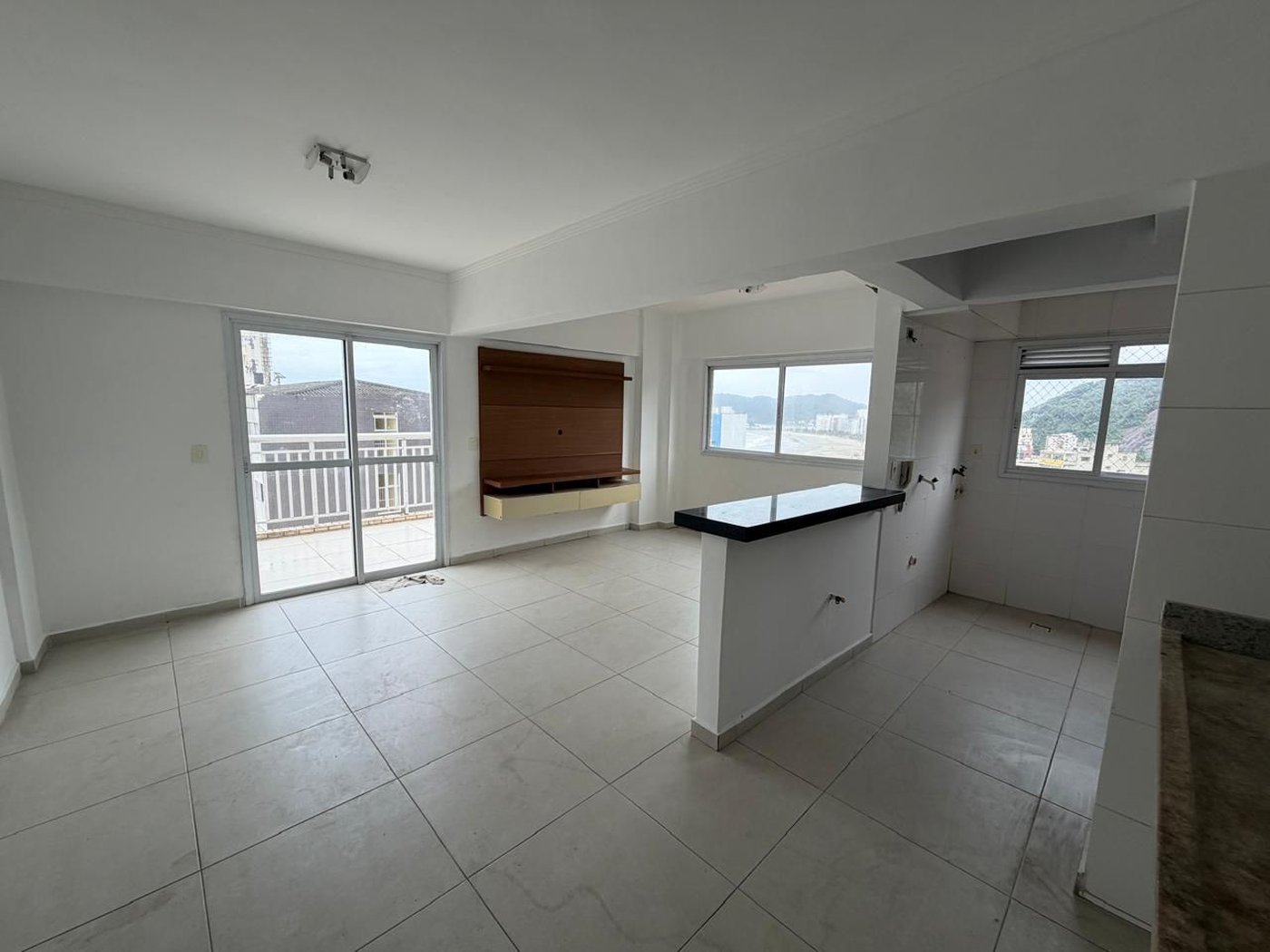 Cobertura com 2 dormitórios à venda, 98 m² por R$ 900.000,00 - José Menino - Santos/SP